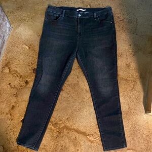 LEVI’S black 721 High rise skinny 5 pocket ankle jeans‎